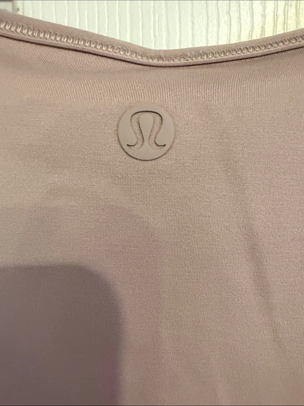 581 Lululemon Twist Front Short Sleeve Active Top Mauve Pink Size 8